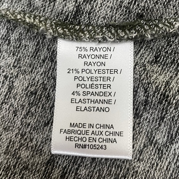 Bobeau Open Front Heather Green Army Print Cardigan Size Small - Picture 9 of 10